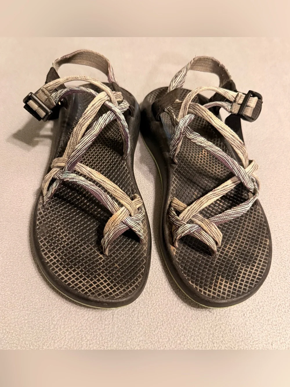 Chaco Women’s Size 10 Green Strappy Sandals